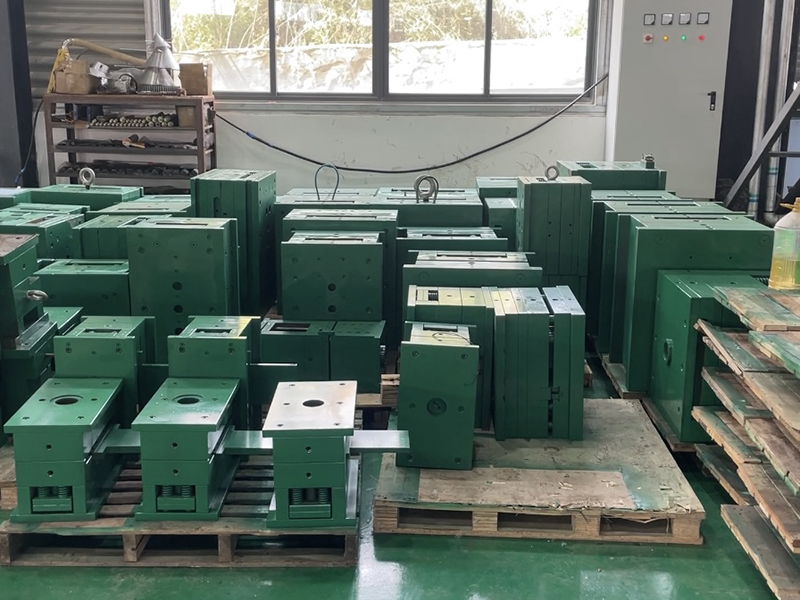 Moulding-plant-4