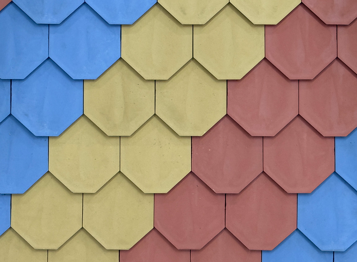Flat clay roof tile